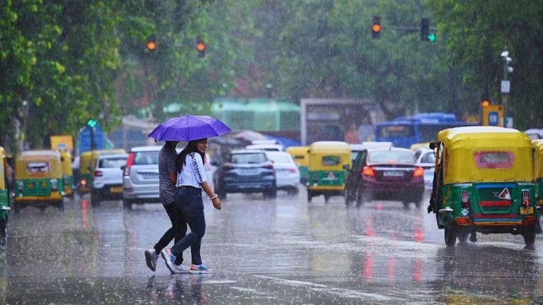 682aaf927b205-imd-predicts-rain-and-thunderstorm-in-delhi-this-week-191151100-16x9