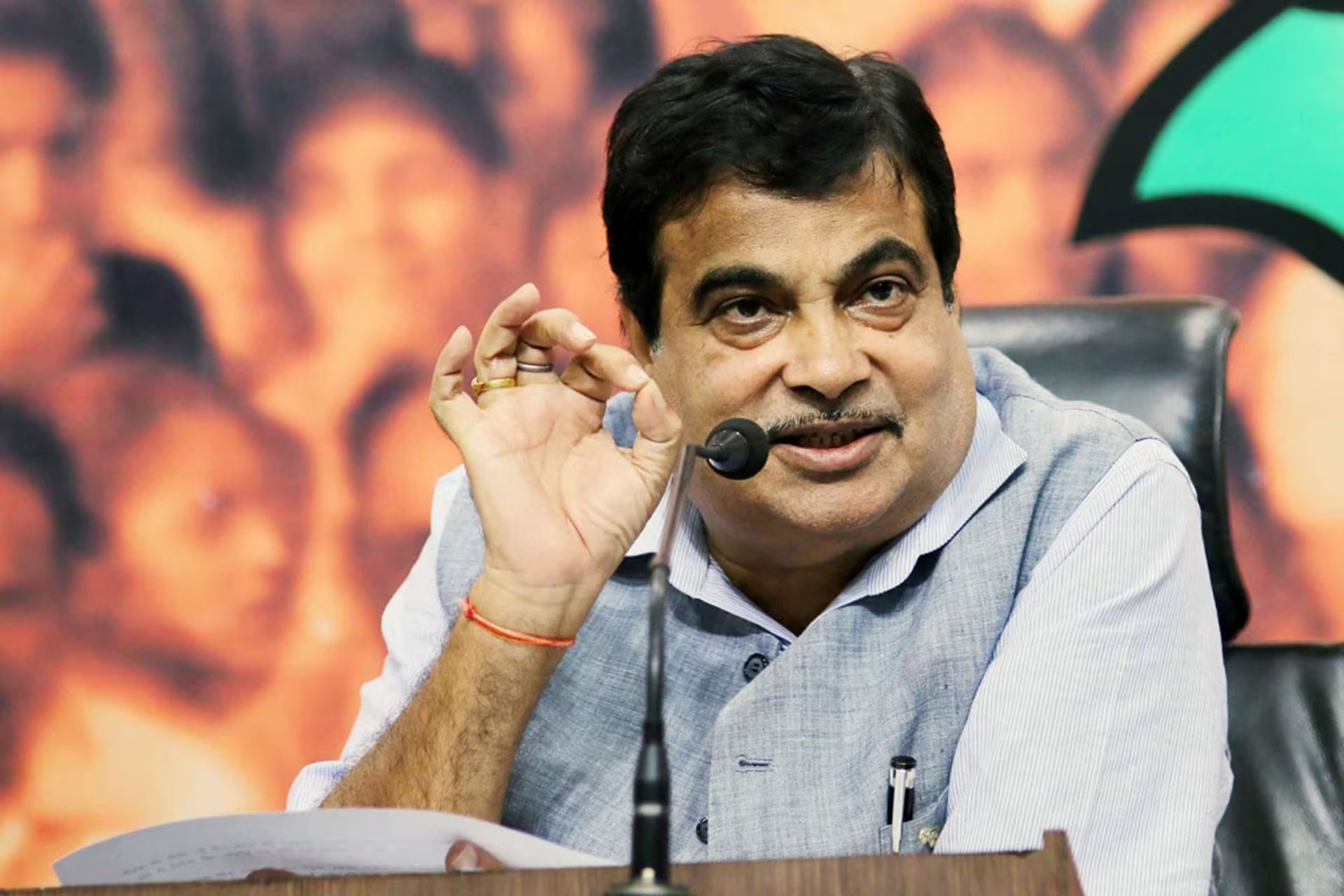 FASTag Annual Pass: Gadkari's big announcement: Now you will not have to pay toll fees again and again, know the new rule