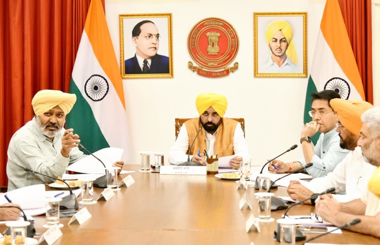 CM Bhagwant Mann: ऑपरेशन सिंदूर पर सीएम भगवंत मान का केंद्र पर तंज, बोले "जंग जीतने के बाद प्रचार क्यों?"