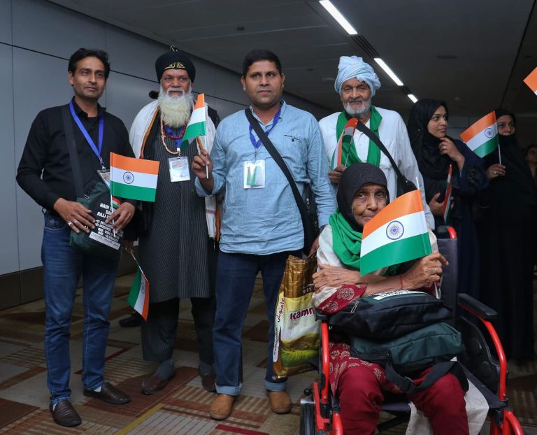 Operation Sindhu: ईरान से 290 भारतीयों की सुरक्षित स्वदेश वापसी, नई दिल्ली एयरपोर्ट पर उमड़ा भावनाओं का सैलाब"
