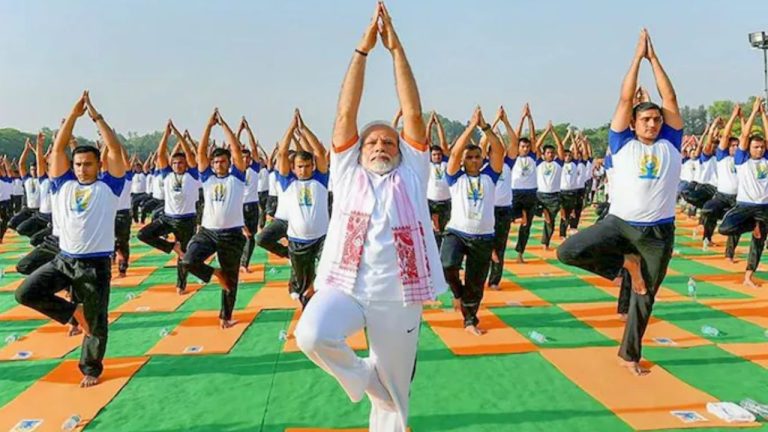 International Yoga Day 2025: Yoga is in full swing from India to New York, the world performed asanas with PM Modi!