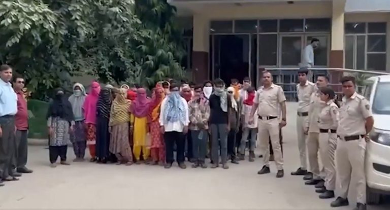 Bangladeshi Arrested in Delhi: दिल्ली में बड़ी कार्रवाई, वजीरपुर और नई सब्जी मंडी से 66 बांग्लादेशी नागरिक गिरफ्तार