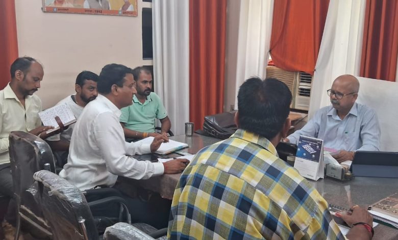 UP Bijnor News: Negligence in installing electricity smart meters will not be tolerated: Uday Pratap