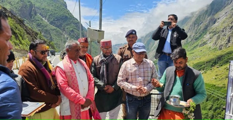 Fastag facility started for pilgrims in Badrinath Dham, eco tourism fee payment will now be easy