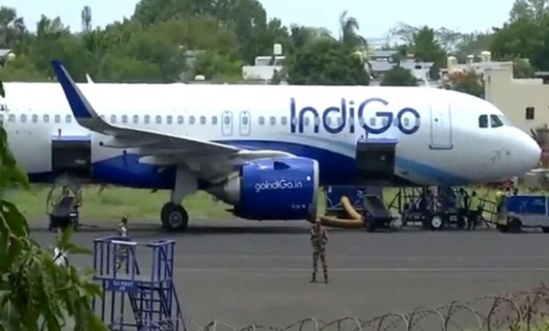 IndiGo Flight Emergency Landing: After bomb threat, IndiGo flight from Kochi to Delhi made an emergency landing in Nagpur.