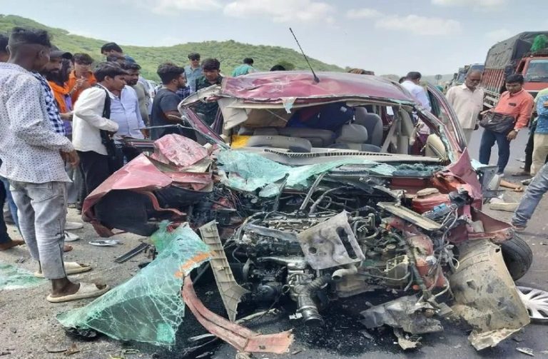 The pilgrimage returning from Khatushyam became a journey of death, 3 devotees lost their lives in a horrific accident