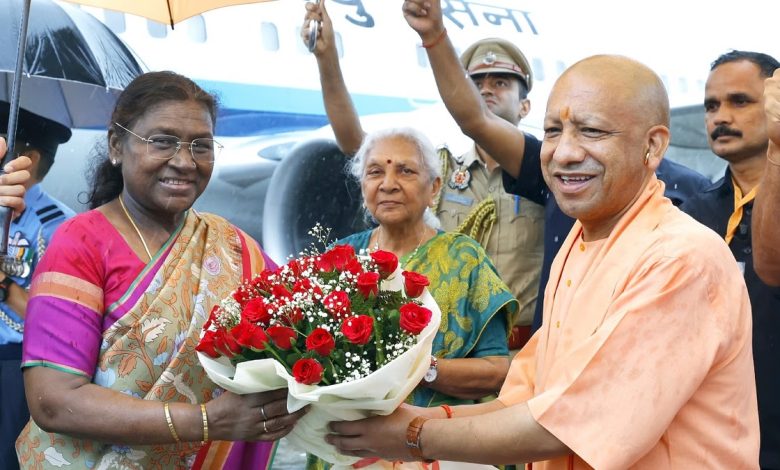 Draupadi murmu in bareilly: Bareilly creates history: President Murmu arrives for the first time, CM Yogi gives her a grand welcome!