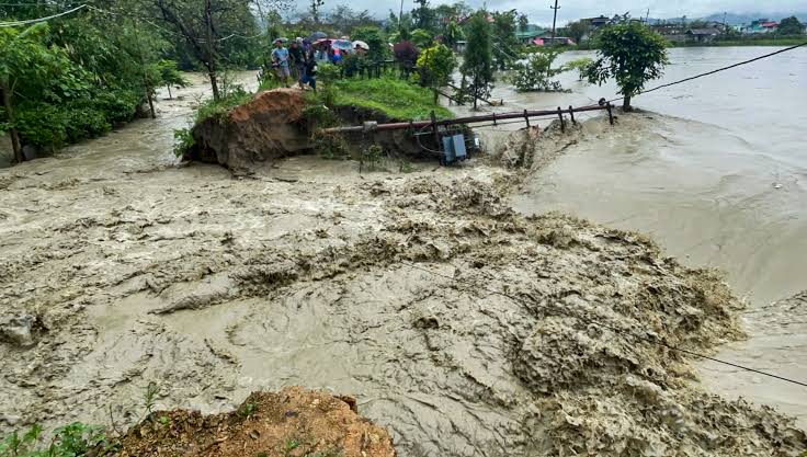 Manipur Flood and Landslide: Flood and landslide wreak havoc in Manipur, 883 houses destroyed, 3800 people homeless