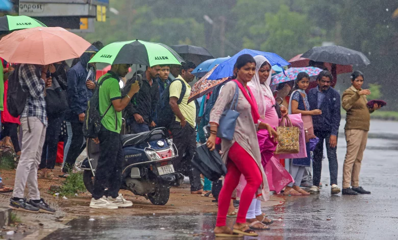 Heavy rain in Delhi-NCR, big relief from scorching heat