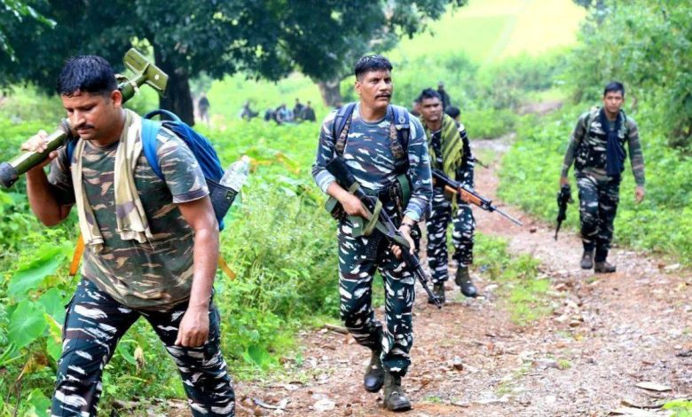 Naxal Encounter: Fierce encounter on Andhra Pradesh border! Three Naxalites killed, Commander Chalapathi's wife also killed
