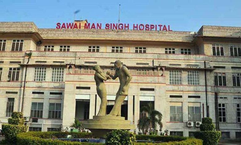 Jaipur SMS Hospital: A 210 cm long clump of hair came out of the stomach of a 14 year old girl in Jaipur, even the doctors were stunned