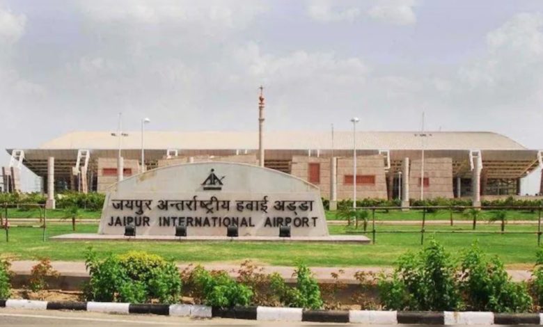 Air Arabia Flight Jaipur: Technical fault in Air Arabia flight at Jaipur airport, passengers sat without AC for 5 hours, had to return from the runway