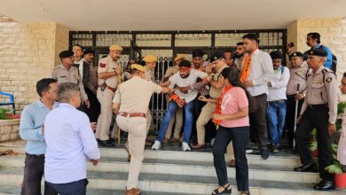 MDSU Ajmer Result Protest: Students' anger erupted in MDSU, ABVP raised slogans, scuffled with police
