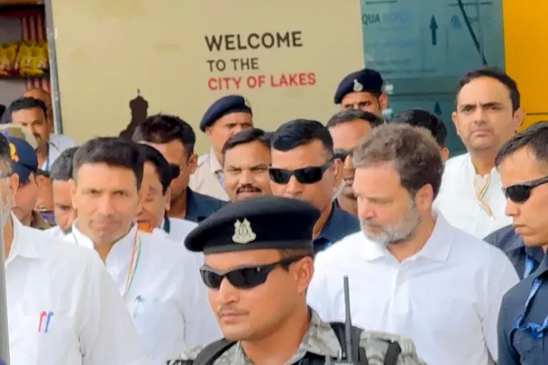Rahul Gandhi Bhopal Visit: Rahul Gandhi received a grand welcome in Bhopal, tremendous enthusiasm seen among supporters