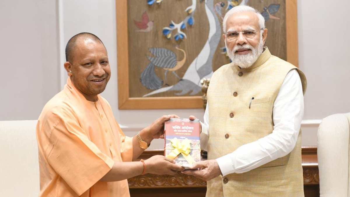 CM Yogi Adityanath Latest News: CM Yogi's secret mission: 3 hours of 'high-profile' meetings in Delhi, big decisions decided in UP?