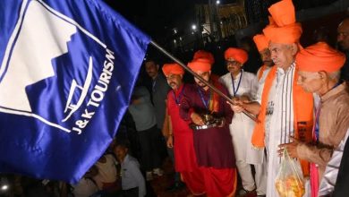 Amarnath Yatra 2025: Amarnath Yatra begins, LG Manoj Sinha flags off first batch from Jammu