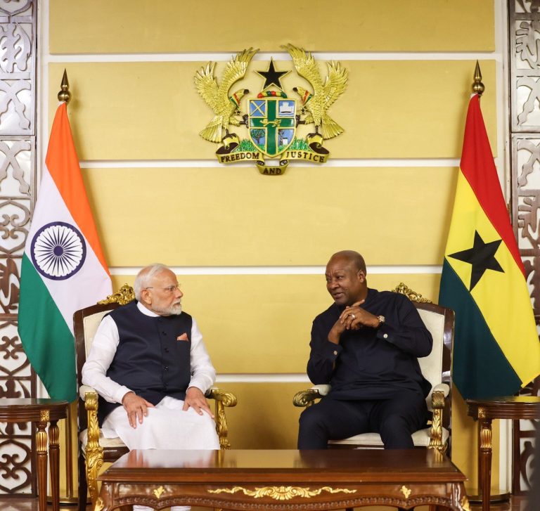 PM Modi in Africa: PM Modi met President Mahamaya, both countries signed important agreements