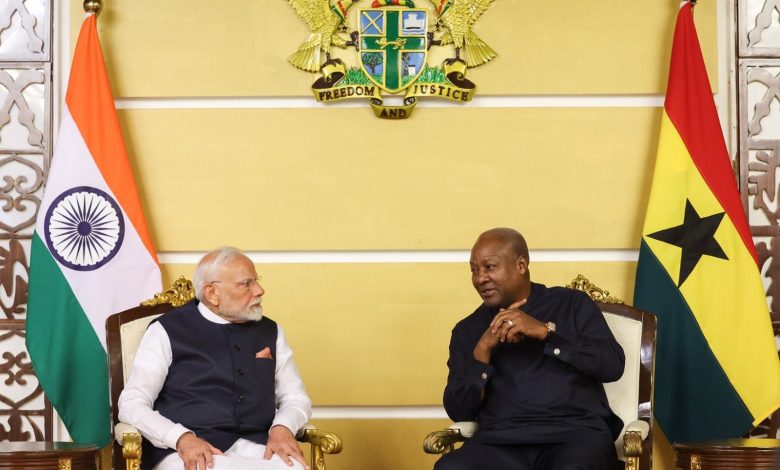 PM Modi in Africa: PM Modi met President Mahamaya, both countries signed important agreements