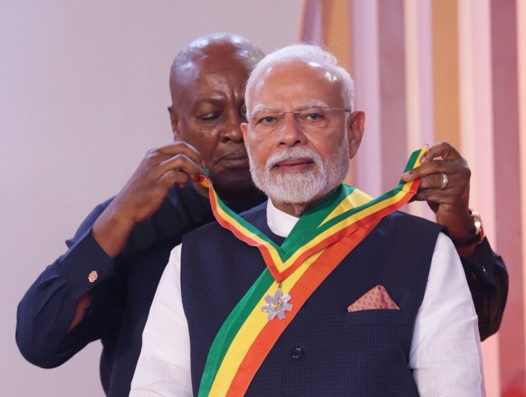 PM Modi Global Awards: PM Modi received Ghana's national honour, many countries have honoured him so far