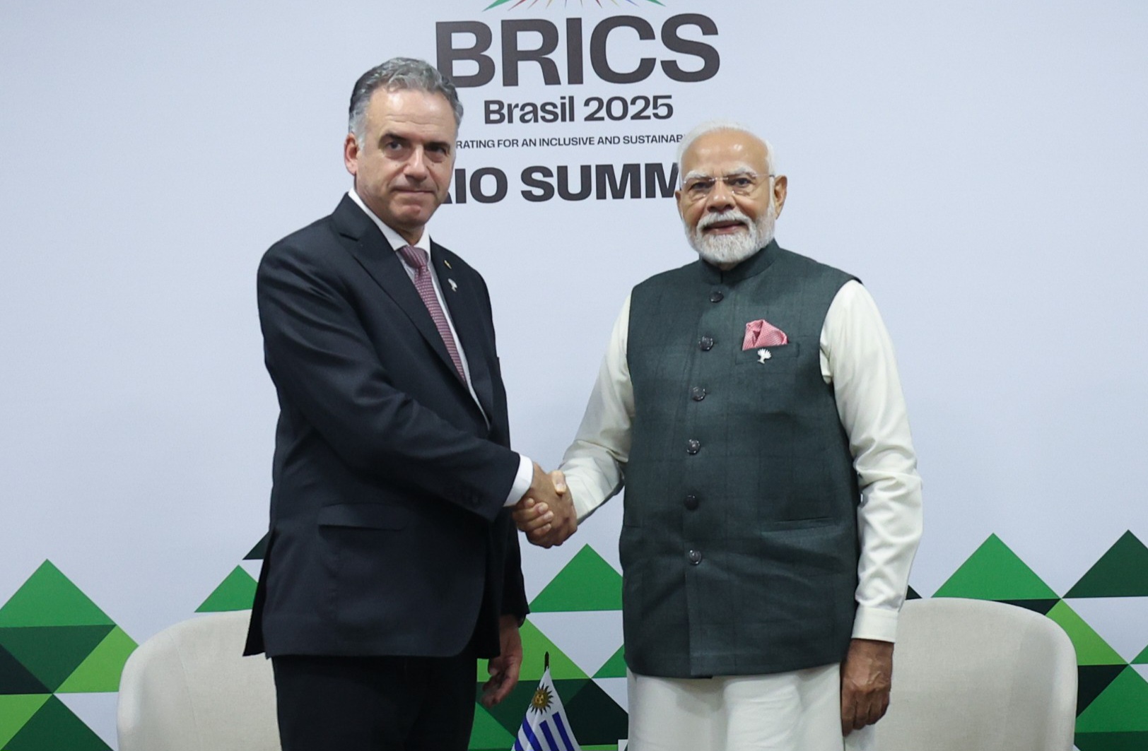 BRICS Summit 2025: PM Modi met Uruguay President Yamandu at the BRICS summit