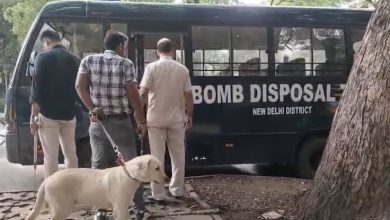 Delhi Bomb Threat: News of bomb in Connaught Place causes panic… LIC building sealed, police engaged in investigation