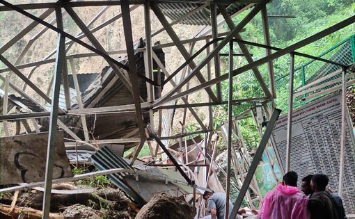 Vaishno Devi Landslide: Landslide on Vaishno Devi Yatra route, rocks fell near Banganga, four devotees injured