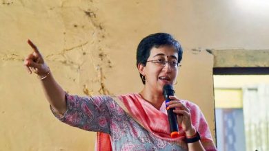 Delhi Bulldozer Action: AAP leader Atishi met shopkeepers, assured them of saving shops from bulldozers