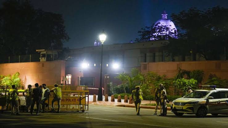 Jagdeep Dhankhar Govt Bungalow: Jagdeep Dhankhar will have to leave VP Enclave bungalow, know where will be his new address now