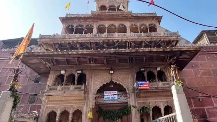 Vrindavan Vehicle Banned: Entry of vehicles banned in Vrindavan for two days, know where parking will be available and what will be the route plan