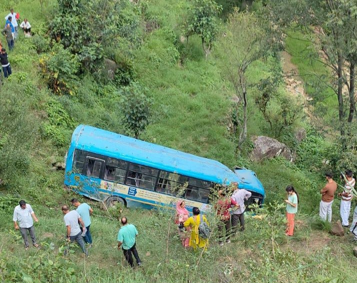 Himachal Road Accident: Government bus falls into a ditch in Mandi, Himachal, 5 passengers killed