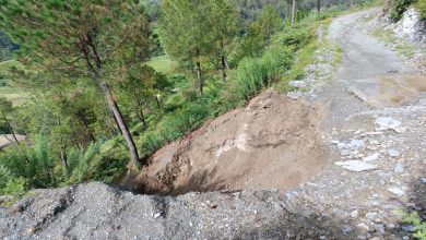 Even after four years, the road of Nagal village is incomplete, footpaths are broken in the rain