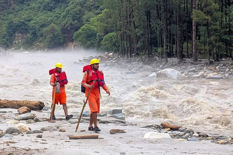 The fierce form of the Beas river, the dreadful scene of devastation after the cloudburst
