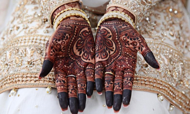 Dark Mehndi Tips: सावन में मेहंदी का रंग गहरा करने के 3 आसान और असरदार उपाय