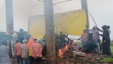 MP News: There is no Muktidham in this village of MP, the last rites had to be performed under a tin shed
