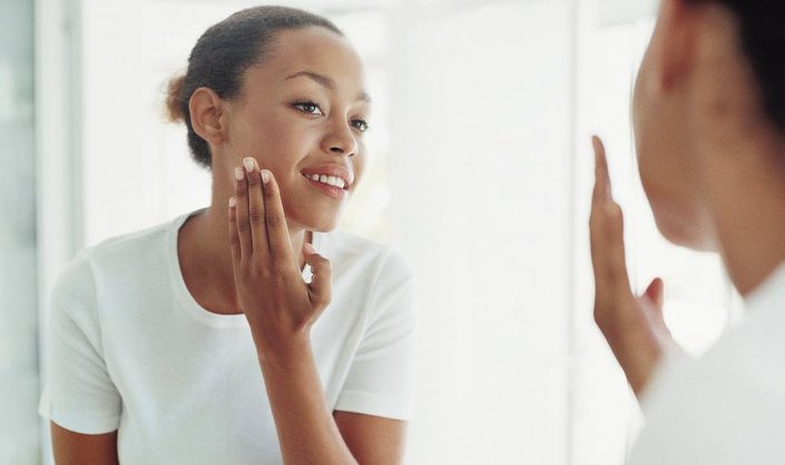 Know the essential habits from morning to night that keep your skin healthy and glowing