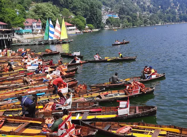 Tourism in Nainital reduced by 60%, hotel booking and taxi business also in trouble