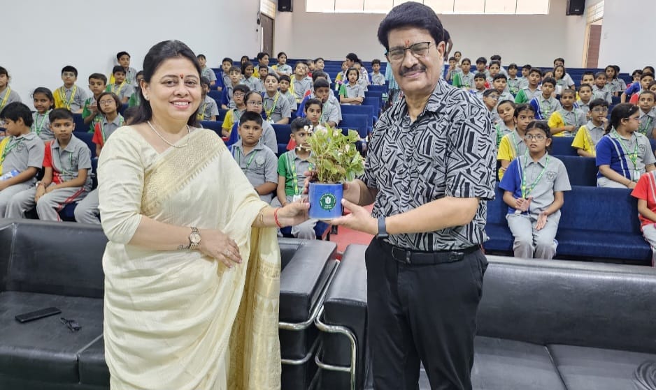UP Bijnor News: Special session organized on the importance of Ganga under Ganga Pustak Parikrama in Delhi Public School, Bijnor