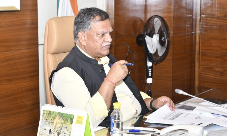Uttar Pradesh News: Preparations to break the record, 37 crore saplings will be planted in a single day on 9th July in UP