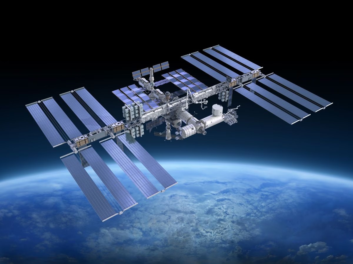 International Space Station: ISS will be visible from the sky in many cities of the country including Delhi-NCR, know when and how to see it!