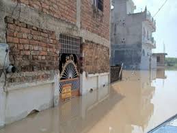 Flood havoc in Uttar Pradesh! Prayagraj-Jalaun in distress, roads submerged, hundreds of villages submerged