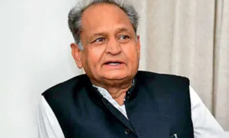 Gehlot Shekhawat Defamation Case: "You insulted my mother, I cannot forgive you" - Shekhawat rejected Gehlot's apology