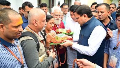 The first The first batch left from Tanakpur, Chief Minister Dhami inaugurated it by flagging offbatch left from Tanakpur, Chief Minister Dhami inaugurated it by flagging off