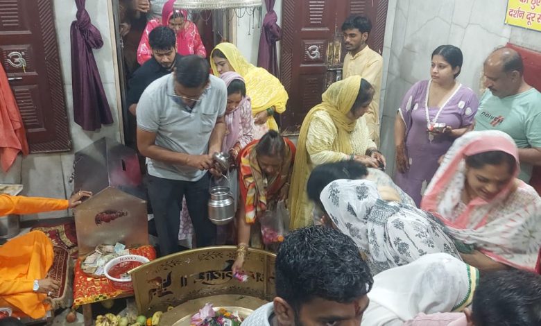On the third Monday of Sawan, a celebration of Shiva devotion was held in Haridwar, Daksheshwar Mahadev temple was crowded with devotees