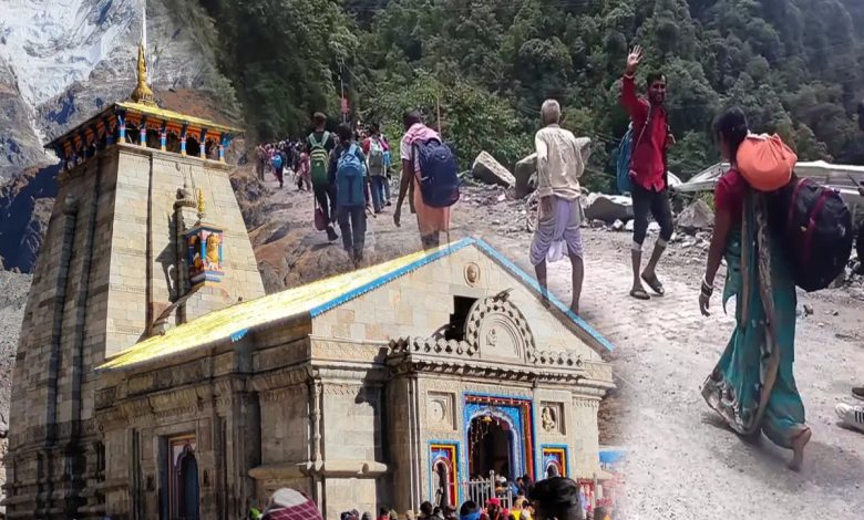 Kedarnath Yatra 2025: Landslide jams Kedarnath road, hundreds of devotees trapped in debris for 9 hours