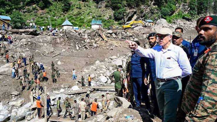 Kishtwar Cloudburst: Chashoti victims surrounded CM, Omar Abdullah also said - people's anger is justified