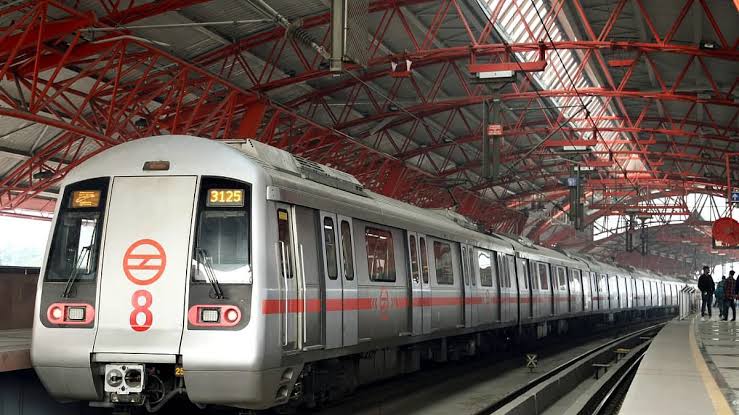 Delhi Metro Fare: Delhi Metro fare increased, now the longest distance travel is Rs 64, know all the slabs