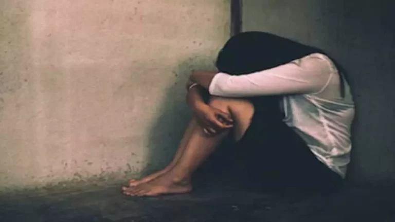 'Uttar Pradesh News: Video calls at night, calling in the room and staring…' Serious allegations of female employees on Noida's IAS