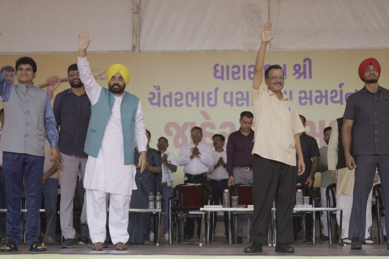 Punjab News: पंजाब में वैकल्पिक राजनीति को मिलेगी नई दिशा, आप बनाएगी युवाओं की फौज