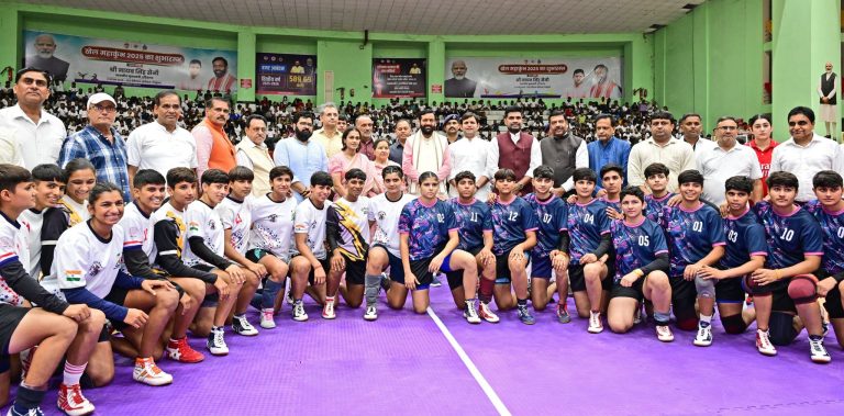 Khel Mahakumbh 2025: पंचकूला में खेल महाकुंभ का शुभारंभ, सीएम सैनी ने किया युवाओं को प्रोत्साहित