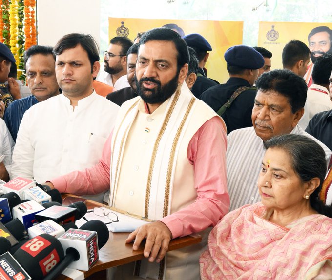 Haryana Government: रक्षाबंधन पर हरियाणा में महिलाओं और बच्चों को रोडवेज बसों में मुफ्त यात्रा की सुविधा